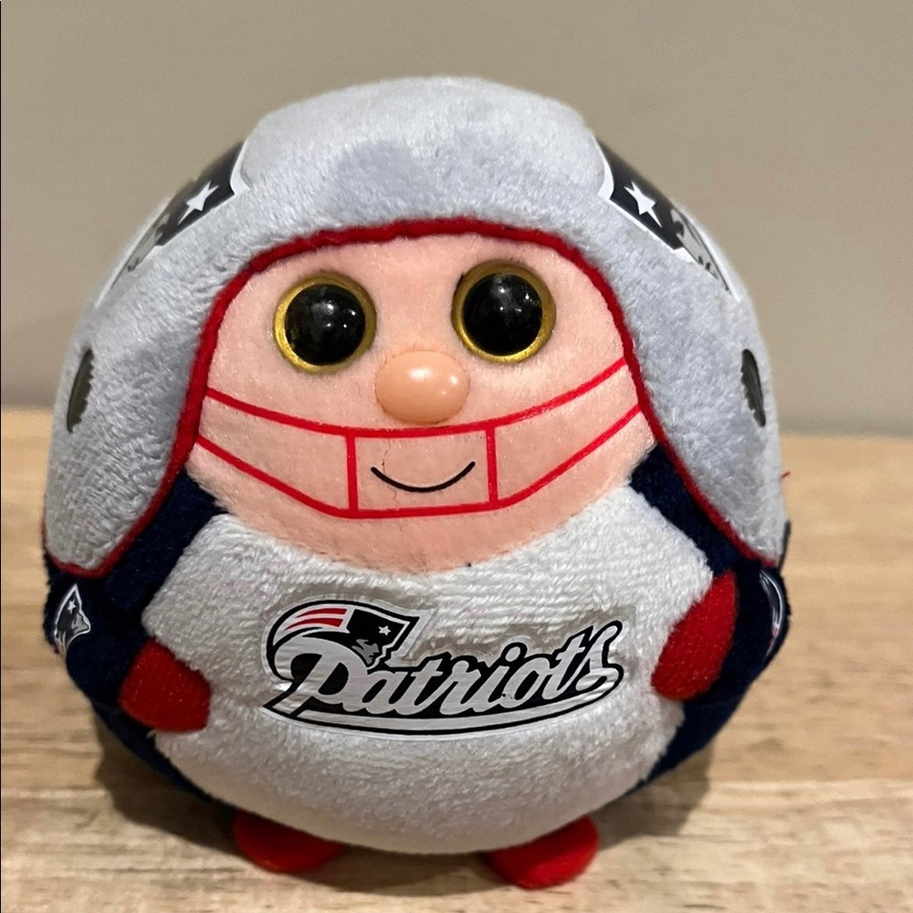 New England Patriots plush ball
